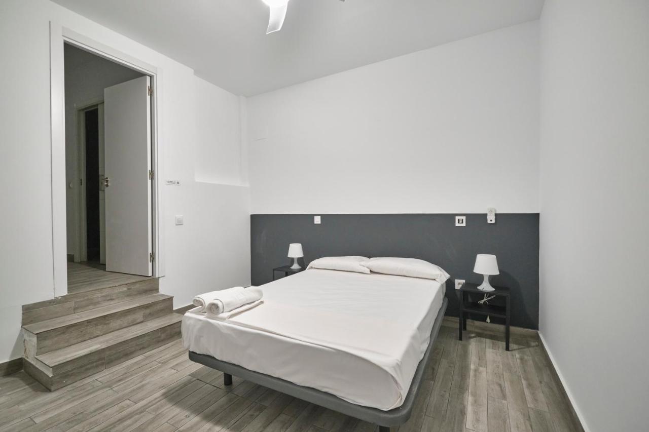 Nunez De Arce Habitaciones Madrid Exteriör bild