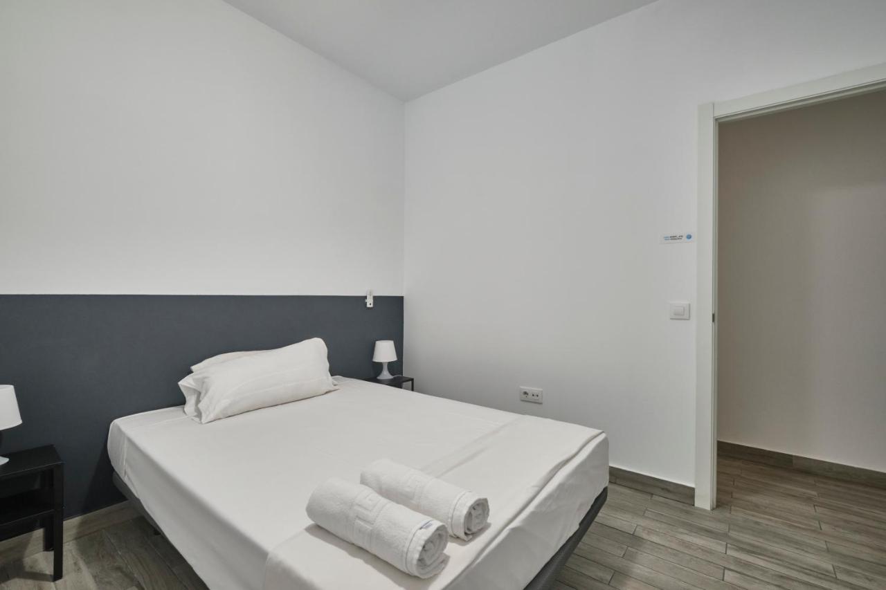 Nunez De Arce Habitaciones Madrid Exteriör bild